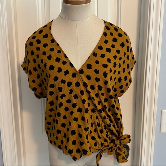 Madewell Small Sash Tie Wrap Top in Painted Spots Animal Print - Picture 2 of 7